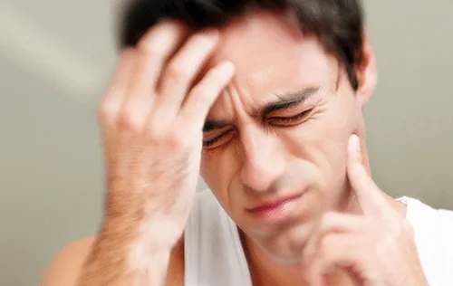 Răng đau nhức là một biểu hiện của các trường hợp cần triệt tủy